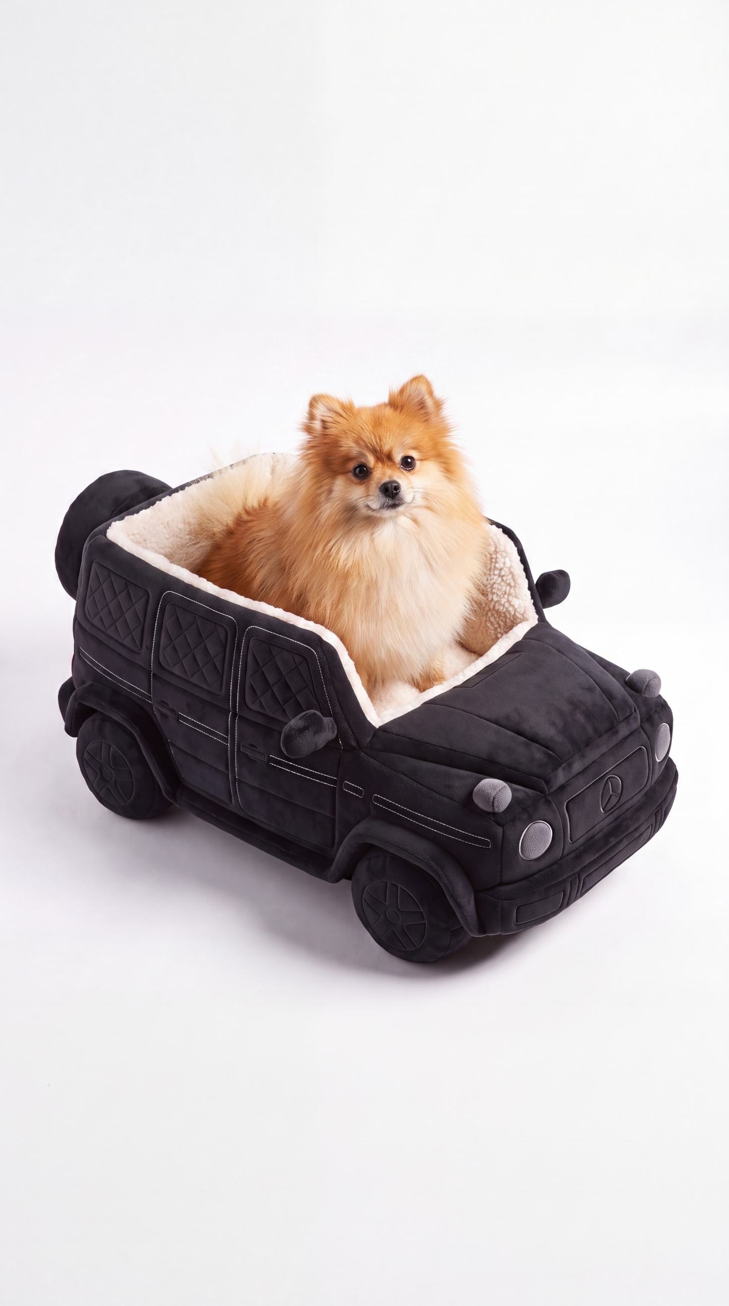 The Commander — Luxury Box SUV Pet Lounger