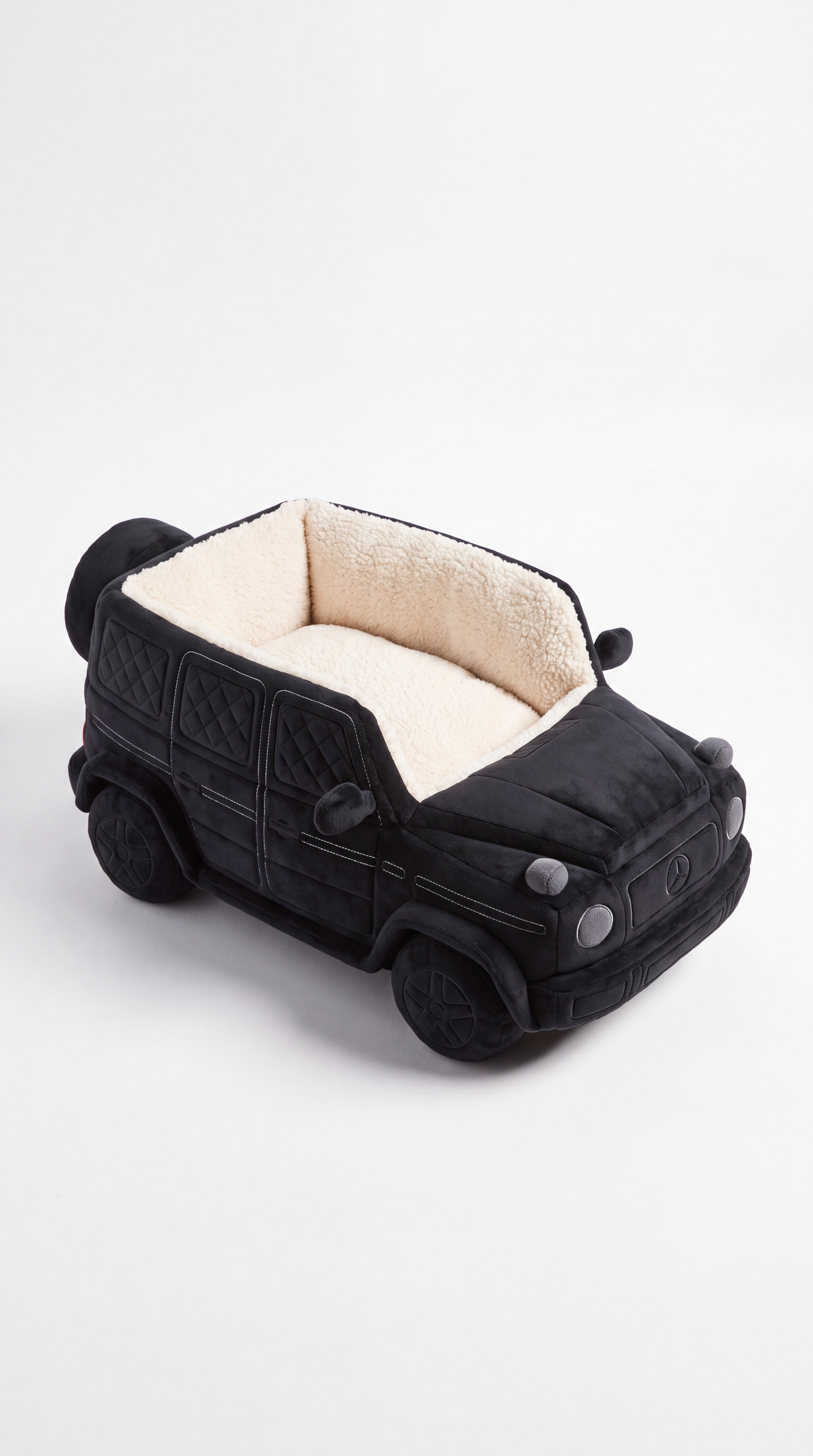 The Commander — Luxury Box SUV Pet Lounger
