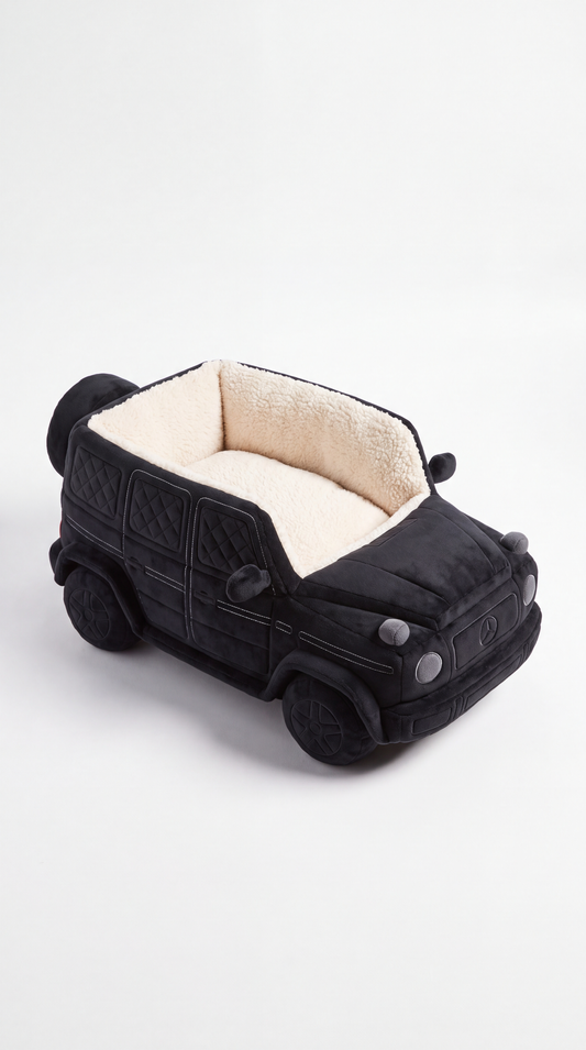 The Commander — Luxury Box SUV Pet Lounger